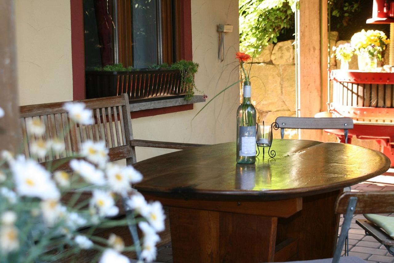 Weingut Karl Braun Hotel Nordheim am Main Exterior foto